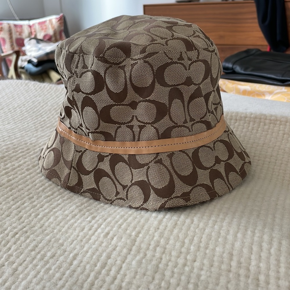 COACH Vintage Bucket Hat - Picture 2 of 4